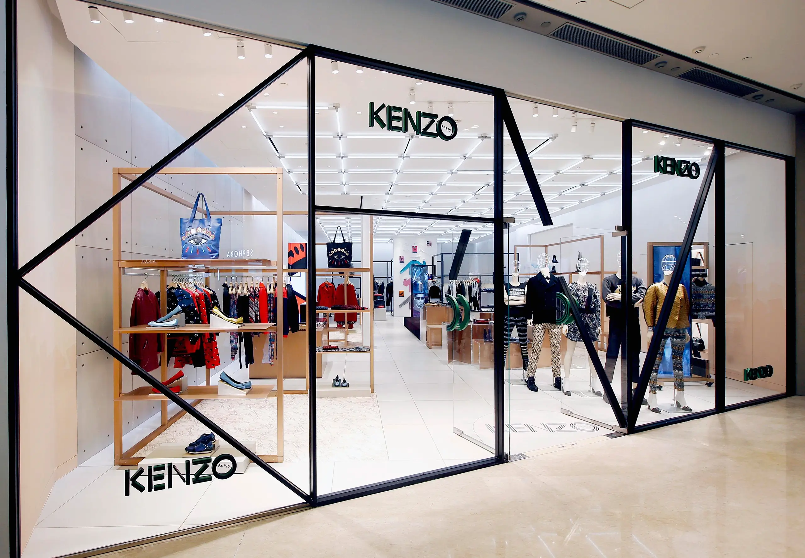 Kenzo: Бренд одежды с японским шармом